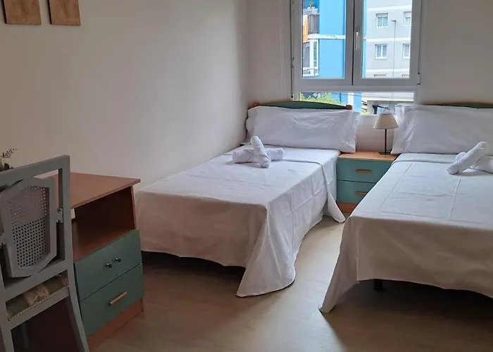 Amplio Piso Cerca Sardinero 桑坦德